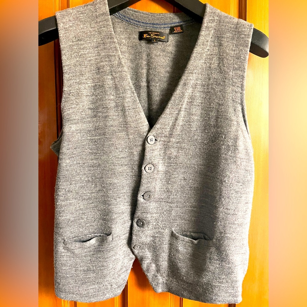 Ben Sherman sweater vest. 100% wool.